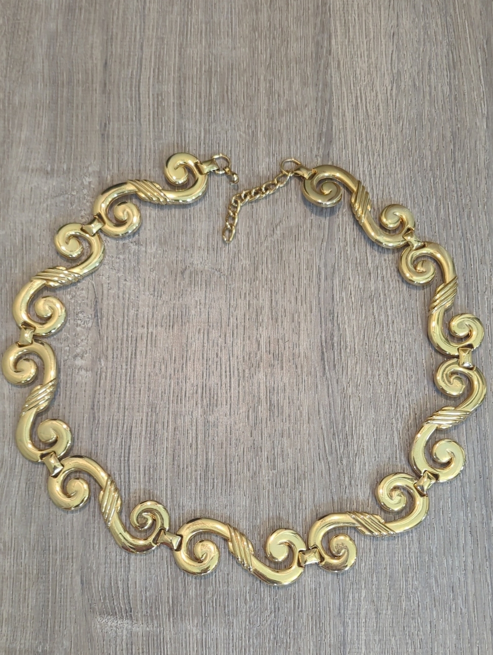 Vintage 90s Escada Spain Scroll Gold  Chain Belt - Picture 2 of 9